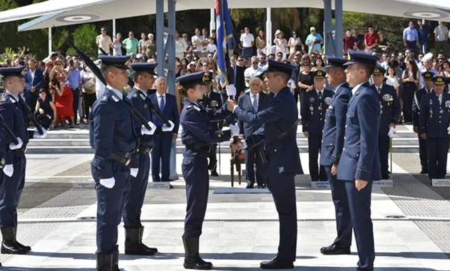 Ιστορική στιγμή: Για πρώτη φορά γυναίκα αρχηγός της Σχολής Ικάρων!
